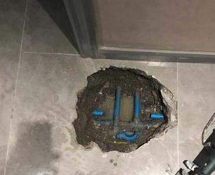 市南阳台漏水维修公司分享下暖气管道漏水的原因有哪些